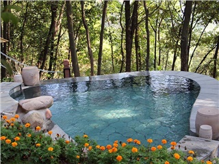 《民企实录》万福温泉